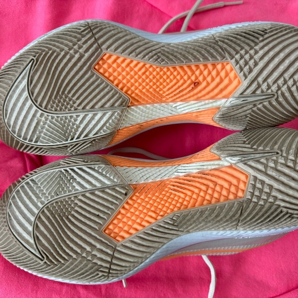 (WMNS) Nike Vapor X Air Zoom HC 'Cream Orange' CZ0222-104 pre owned! Tennis 🎾 - Picture 8 of 16